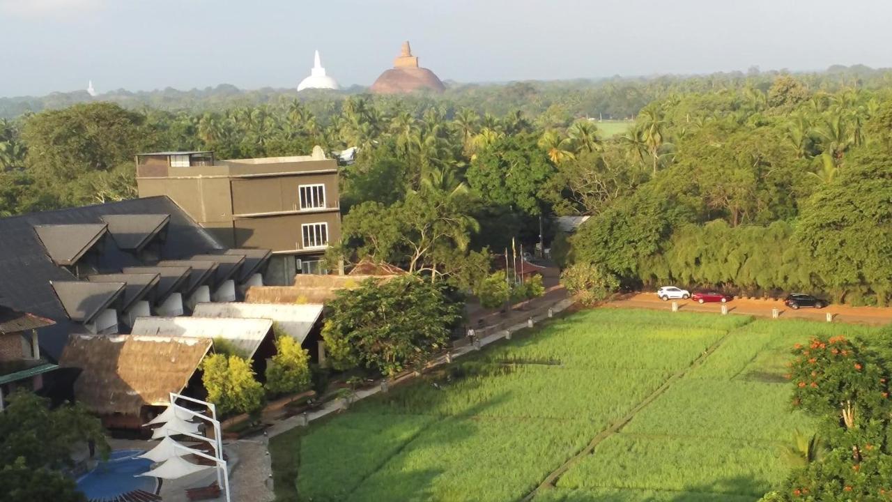 Avasta Resort And Spa Anuradhapura Bagian luar foto