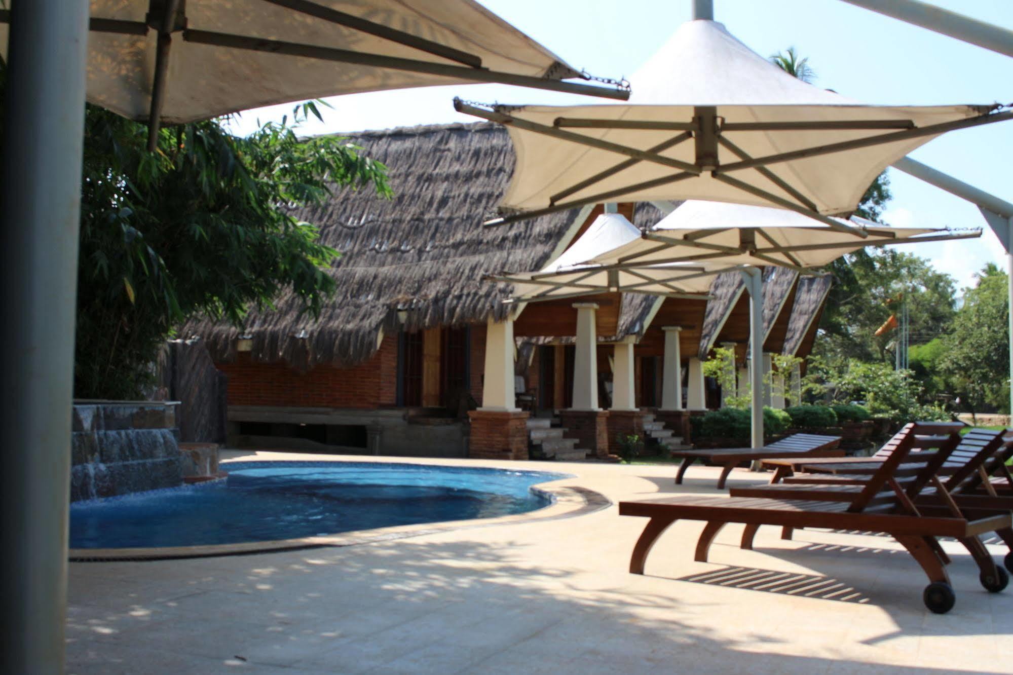 Avasta Resort And Spa Anuradhapura Bagian luar foto
