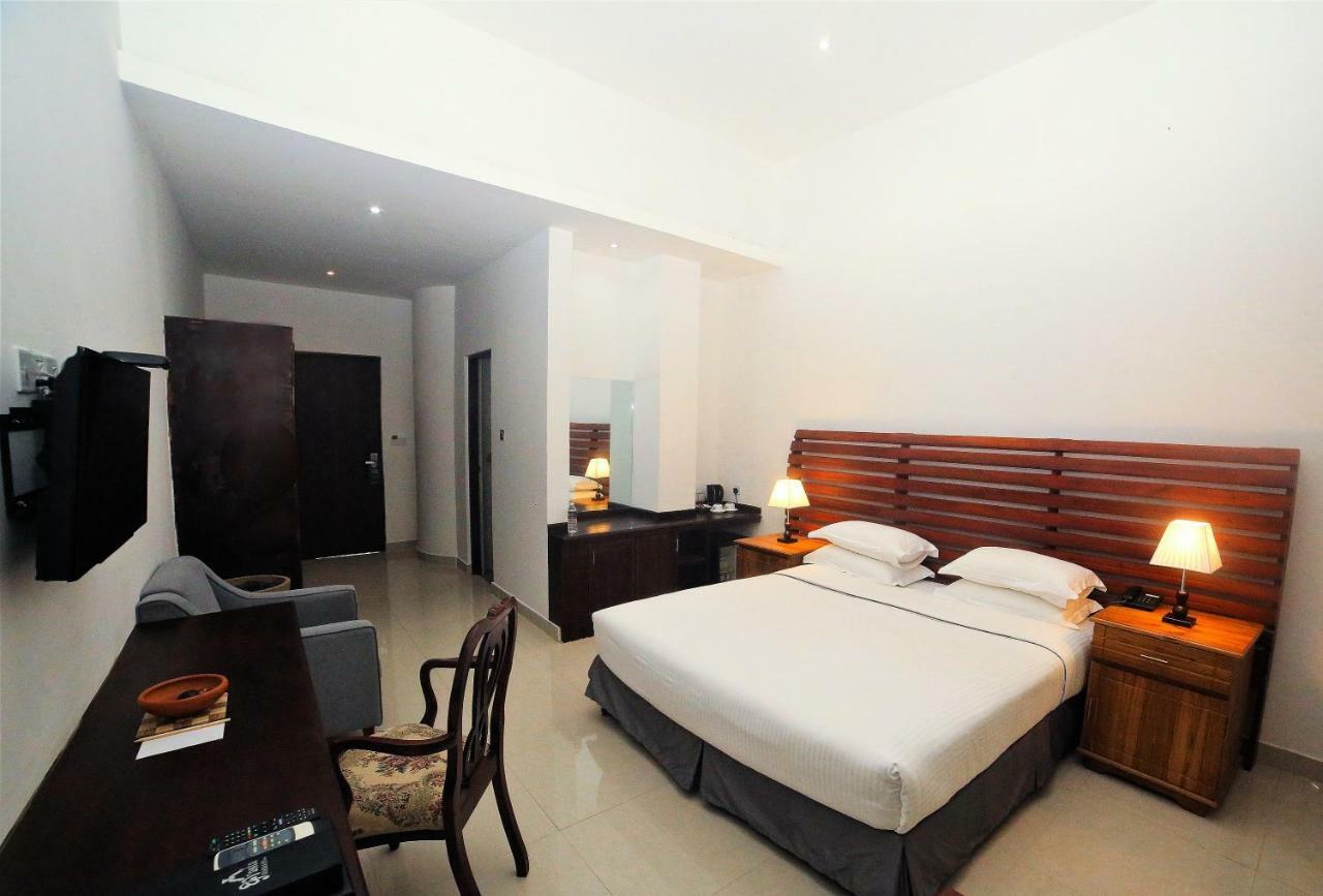 Avasta Resort And Spa Anuradhapura Bagian luar foto
